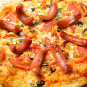 チキンソーセージ ピザ